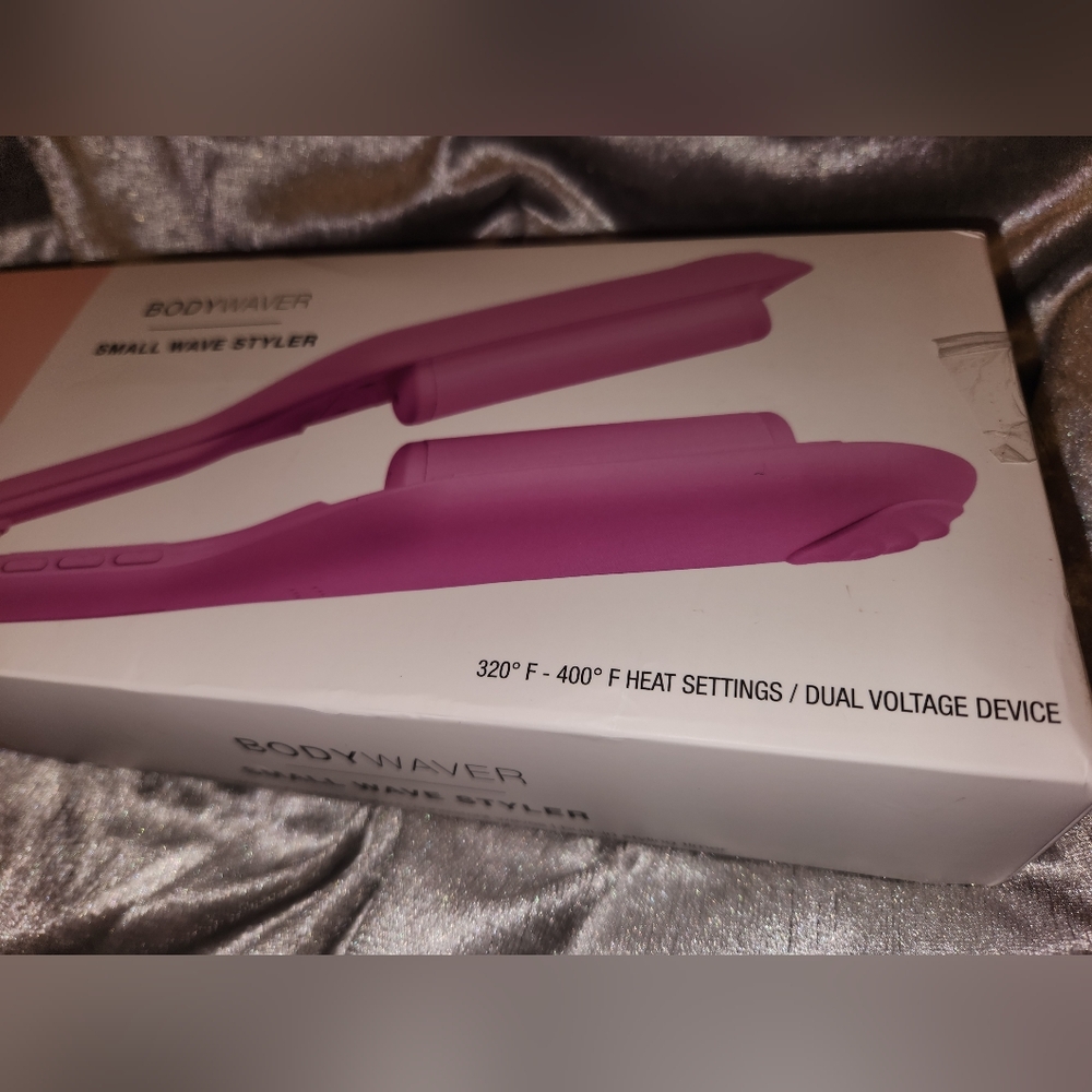 NEW Sealed Box- Calista BodyWaver Small Wave Styler,Peony Pink,Hair Tool,Beauty - Picture 2 of 10